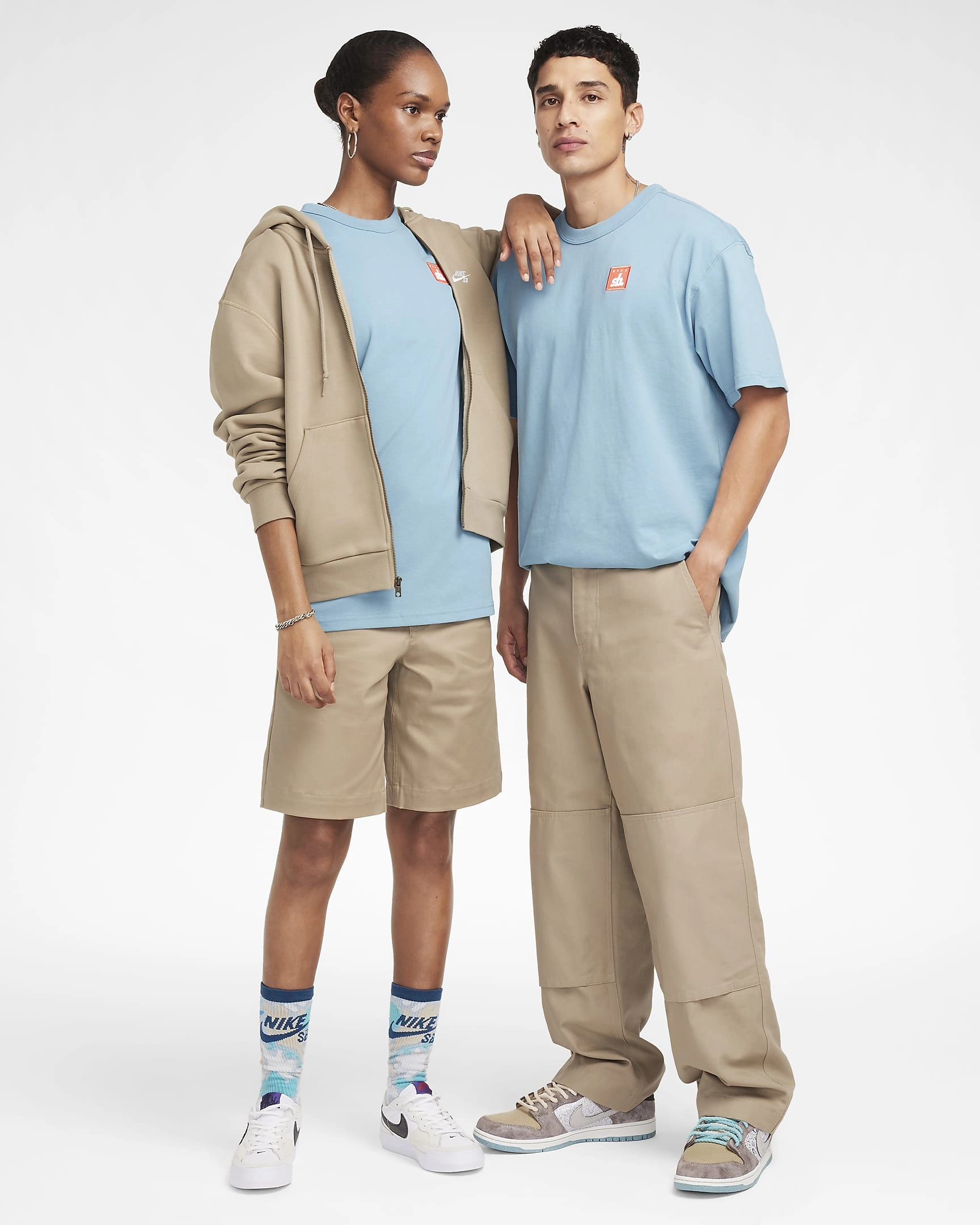 Nike SB: T-léine do lucht na ngluaiseachtaí, faoi ghrian na hÉireann, le stíl dhóite. Faigh do cheann anois!