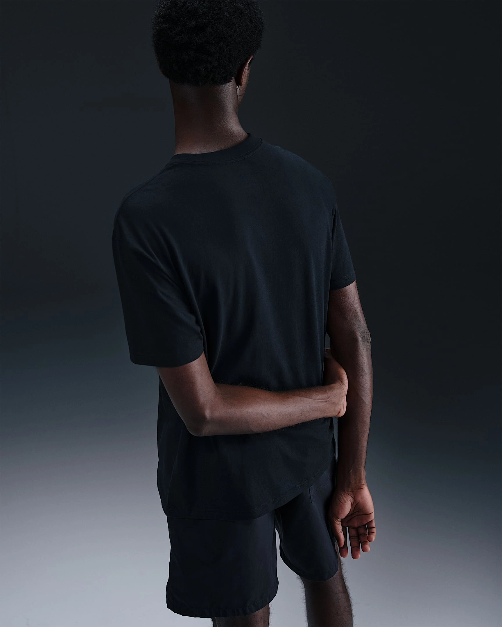Faoi chruth Caitlin Clark Nike Basketball T-shirt buicéas