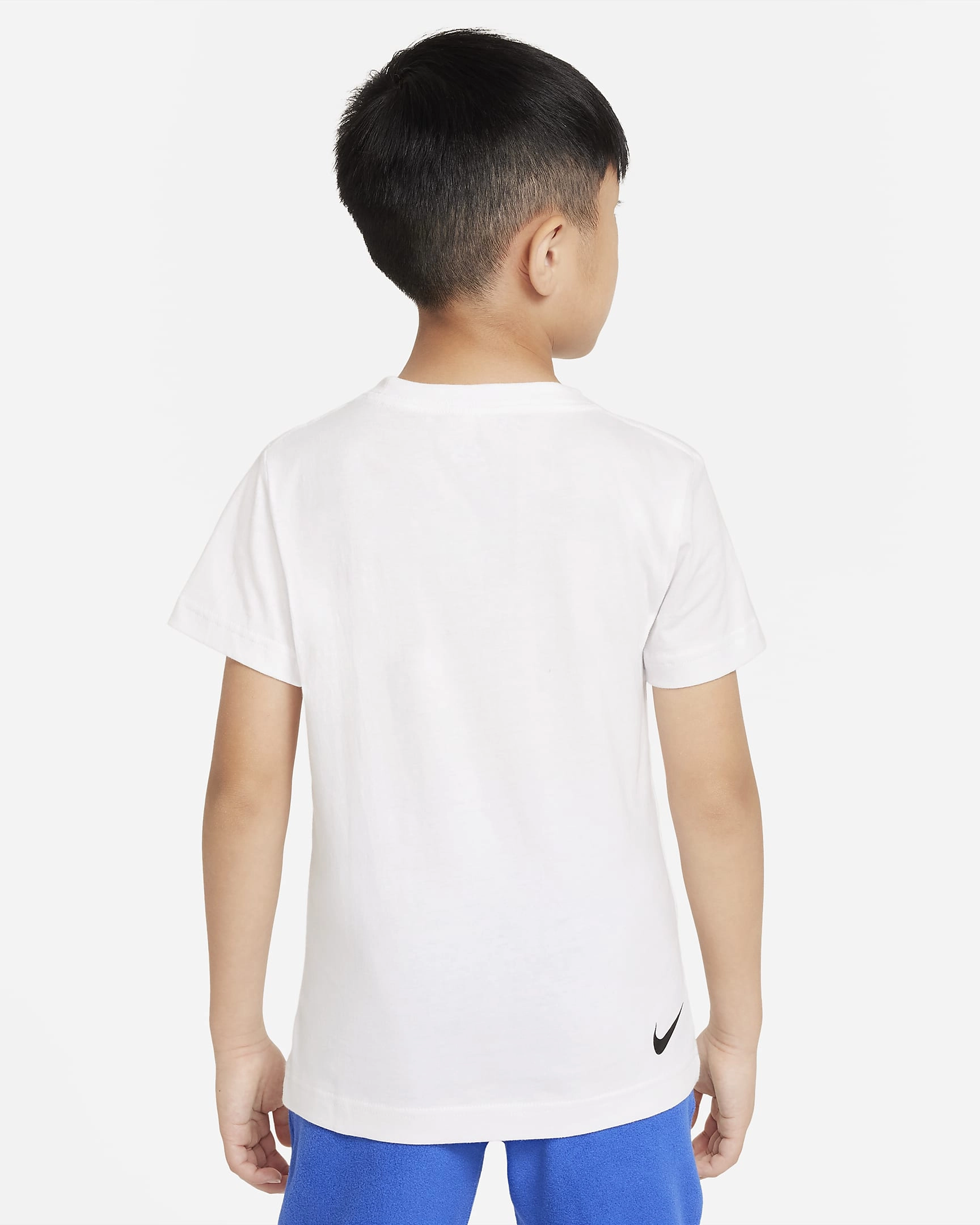 T-léine ACG Nike do pháistí beaga: Stíl agus compord do do chuid eachtraí óga i ngach lá.
